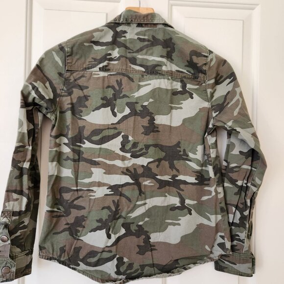 Forever 21 Camouflage Shirt Long Sleeves Snaps Camo Military Utility Edgy Small - Picture 2 of 8